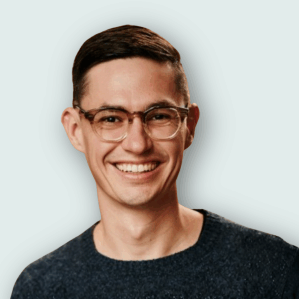 A photo of a RevOps Expert in Finance