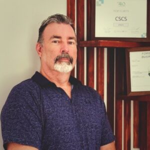 A RevOps Expert - Chris Hirst